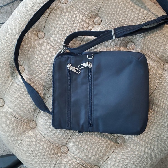 Travelon Anti-Theft Classic Slim Double Zip Crossbody Navy - Picture 6 of 9